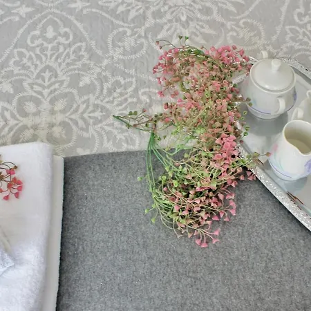 A Estribor - 20001 *